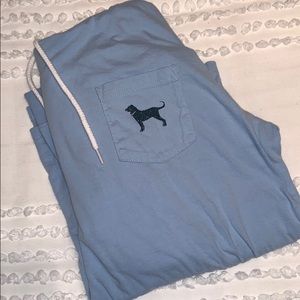black dog sweatshirt lightly worn